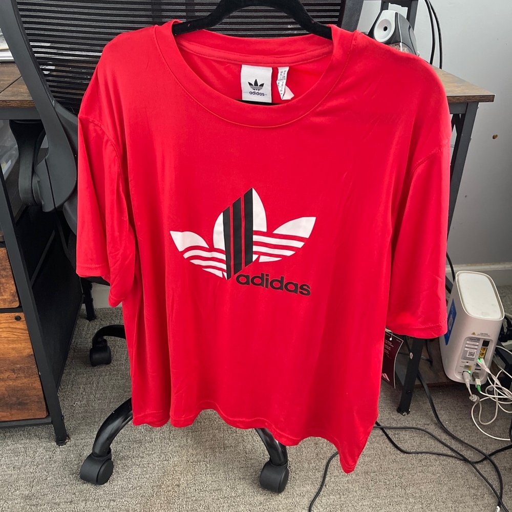 ADIDAS Men’s XL Red T Shirt with Black and White Logo Graphic